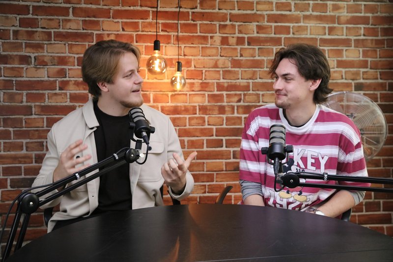 jet black diamonds urban koritnik maks rozman živa avžner podkast metropolitan ob skodelici kave