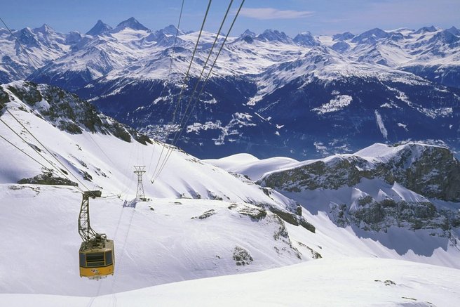 crans montana svica tragedija smrt novo leto eksplozija