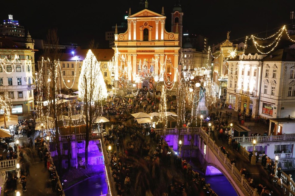Medtem ko je Ljubljana slavila, se je za zidovi UKC odvijala drama: dve osebi so morali celo oživljati! (foto: Profimedia)