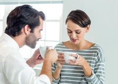 Se na stranišče odpravite šele po popiti kavi? To veliko pove o vašem zdravju