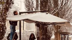 Sneg pobelil prestolnico: takšno idilično Ljubljano smo danes ujeli na sprehodu po mestu (FOTO)