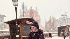 Sneg pobelil prestolnico: takšno idilično Ljubljano smo danes ujeli na sprehodu po mestu (FOTO)