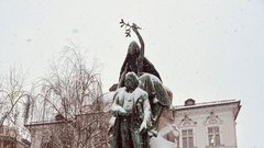 Sneg pobelil prestolnico: takšno idilično Ljubljano smo danes ujeli na sprehodu po mestu (FOTO)