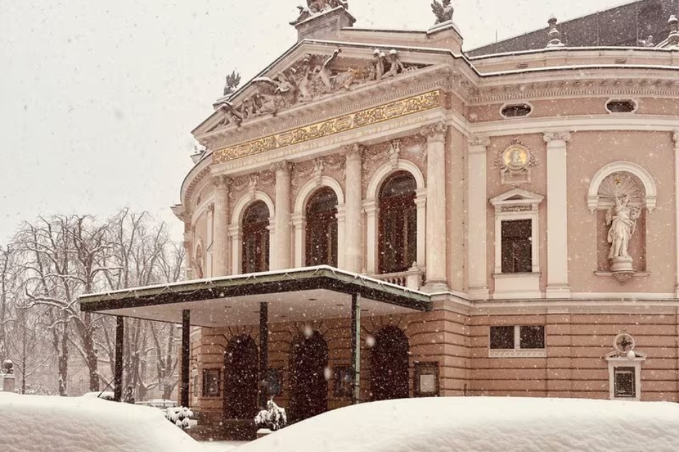Sneg pobelil prestolnico: takšno idilično Ljubljano smo danes ujeli na sprehodu po mestu (FOTO)