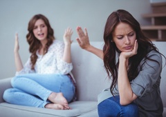 Tega ne izrecite niti v afektu: 7 žaljivih izjav, ki puščajo hude rane