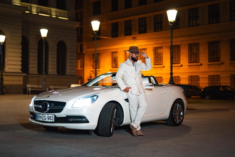 Tilen Lotrič, Tvoja budala, pesem, videospot