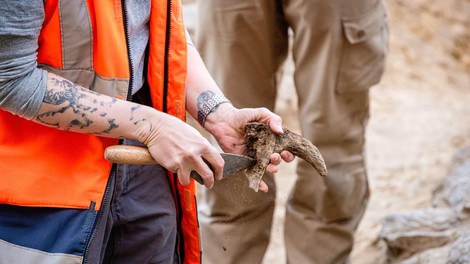 arheologija odkritje vas anglija zgodovina clovestvo preteklost