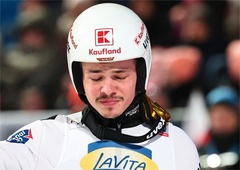 Drama na zadnji tekmi novoletne turneje: eden najboljših skakalcev skoraj padel v nezavest