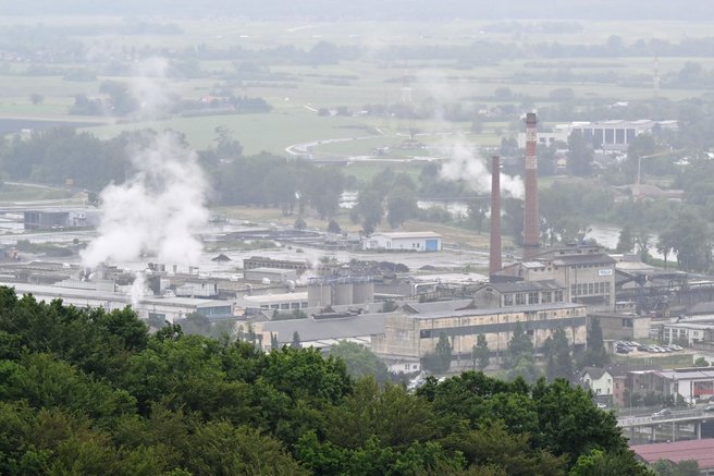 Slovensko podjetje tik pred bankrotom: večina delavcev je na čakanju