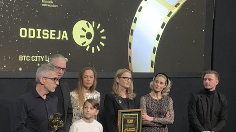 Tretja zlata rola za film Belo se pere na devetdeset