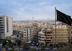 Izdano črno opozorilo: nikar ne potujte v to državo, razmere se zaostrujejo