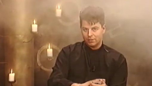 Se spomnite Dannyja iz oddaje Dannyjeve zvezde? Znani slovenski vedeževalec se zdaj vrača