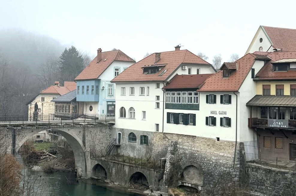 V našem srednjeveškem biseru se pripravljajo na dogodek desetletja: to bo pravi spektakel, tudi turisti se že neizmerno veselijo (foto: Ma.Po.)