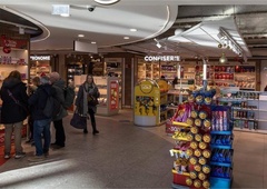 Slabo se ji piše: ta trgovina ima vse manj kupcev, nekaj je šlo hudo narobe