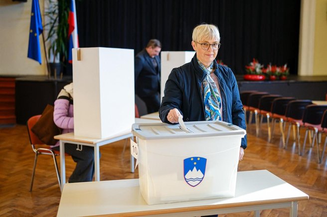 natasa pirc musar volitve manipulacija opozorilo slovenija parlament politika