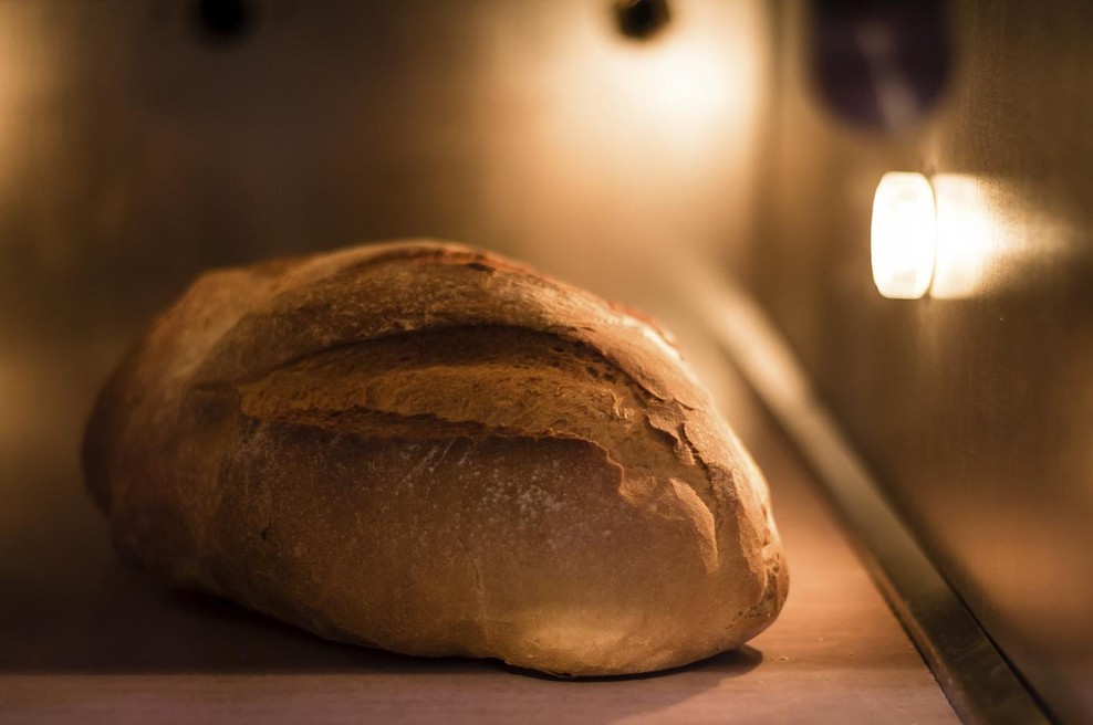 Recept za domač rženi kruh: vaš dom bo napolnil z občutkom topline, popoln pa je tudi za sendviče in juhe (foto: Profimedia)