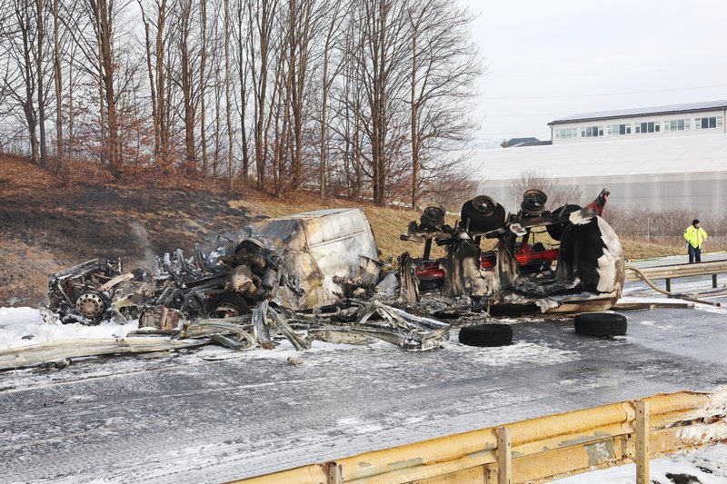 Huda prometna nesreča na štajerski avtocesti: na kraju nesreče izbruhnil obsežen požar (FOTO in VIDEO)