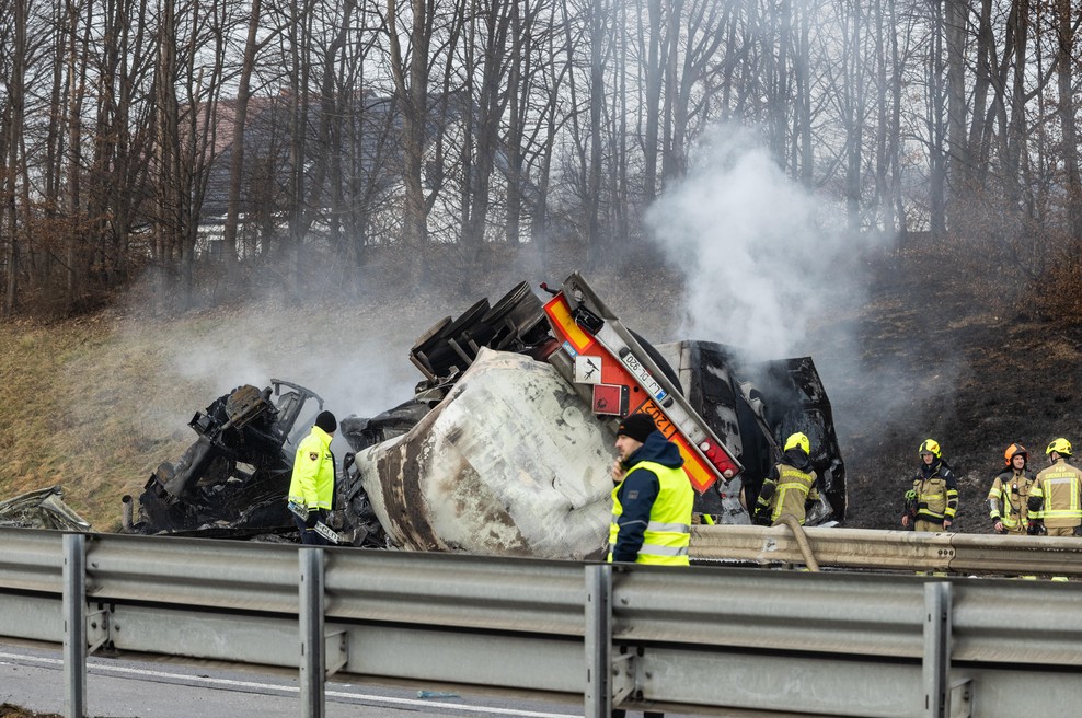 Po tragični nesreči na štajerski avtocesti promet proti Mariboru spet odprt (foto: Profimedia)