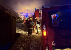 Tragedija na Štajerskem: v požaru v stanovanjski hiši umrl moški