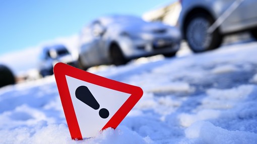 Vračajo se zimske razmere: sneg bo padal skoraj do nižin