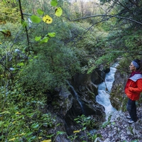 Slovenija turistka Soca reka