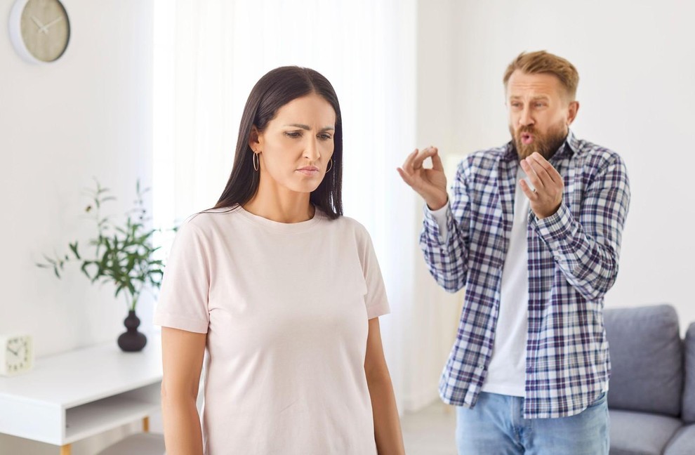 Oven Oven ne dela drame zato, ker bi bil prizadet (kot rak) ali ker bi hrepenel po pozornosti (kot lev), …