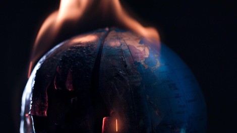 nasa teorija konec sveta 12 avgust gravitacija zemlja neumnost norost planet