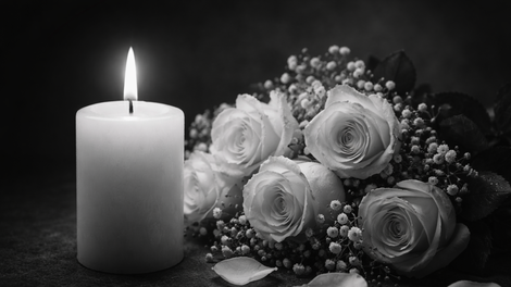 sveča smrt slovo rože