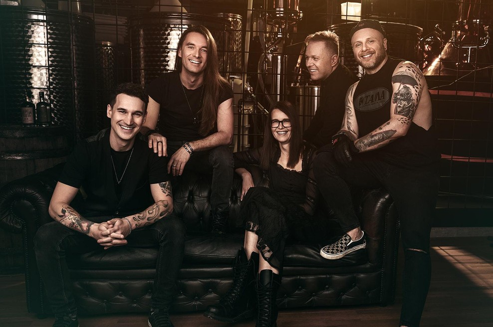 Priljubljeni slovenski band svojo uspešnico posnel na novo (duet z znano pevko) (foto: Lenart Jagodic)