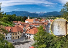 Vandali pustošijo po Plečnikovi kulturni dediščini: razbita okna, uničena vrata, v steno zapičeni kosi stekla (FOTO)