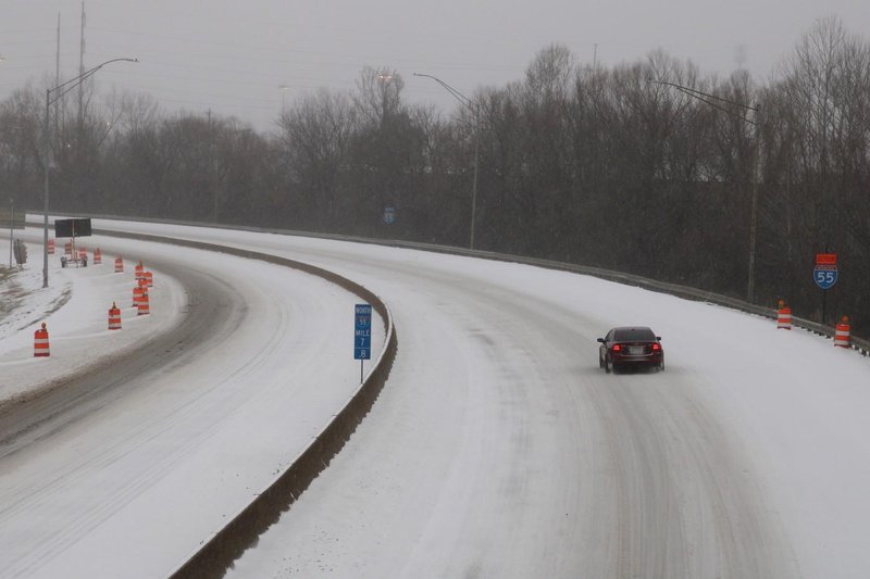 V tej državi vladajo izredne razmere: snežna neurja, močan veter in izjemno nizke temperature