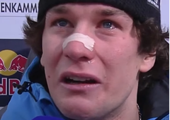 Zmagovalec prestižnega smuka po tekmi planil v jok: "Vem, da me gleda iz nebes"