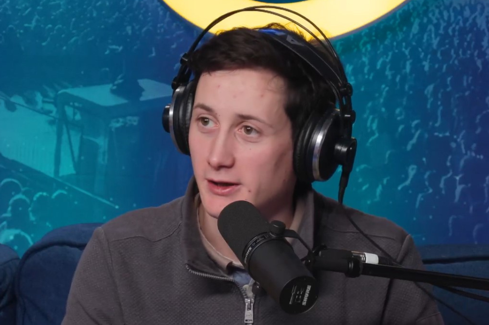 Domnu Prevcu pobegnila smučka, brat Cene si ga je privoščil brez zadržkov: vsi govorijo o besedah, namenjenih šampionu (foto: facebook.com/radioena/posnetek zaslona)