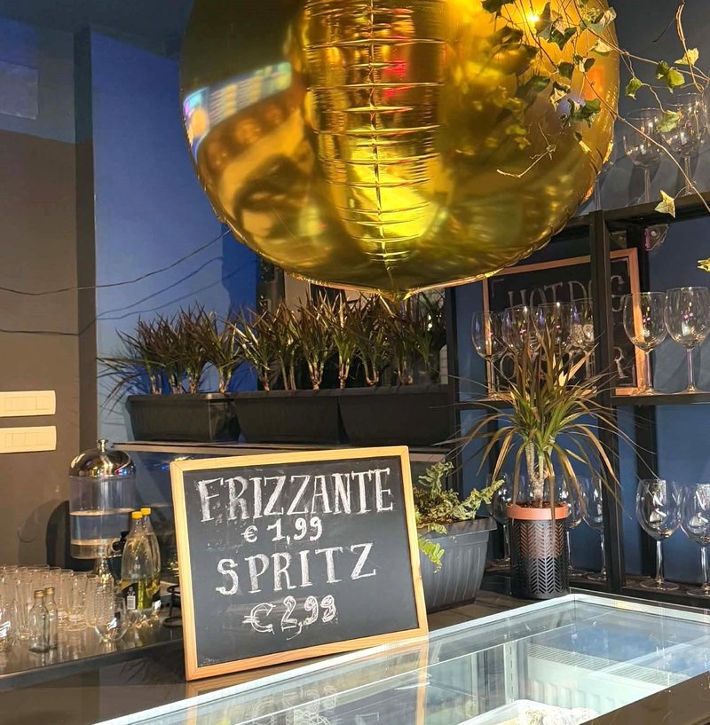 Bubble's Dogs lokal bar Ljubljana