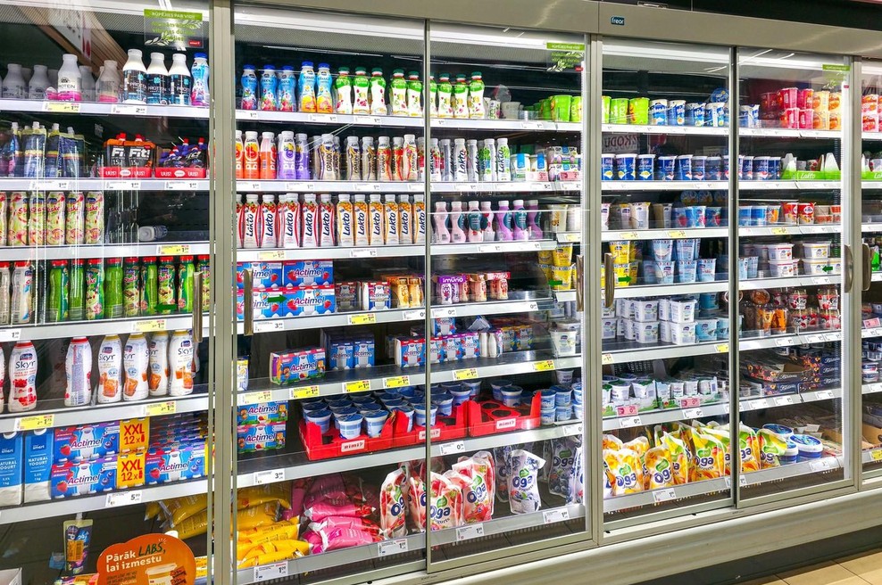 Številni ga kupujejo, ker velja za "zdravo" živilo, a resnica je precej drugačna, saj je polno olja in sladkorja, zato - pozor (foto: Profimedia)