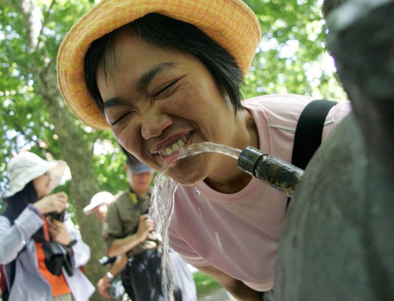 turistka voda fontana