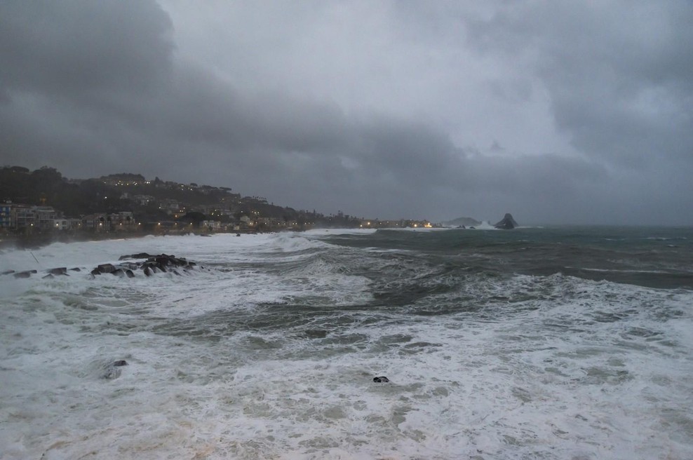 V morju ob znani obali nihče ni mogel verjeti, kaj se dogaja: zgodilo se je, kar človeštvo ni videlo še nikdar (foto: Profimedia)
