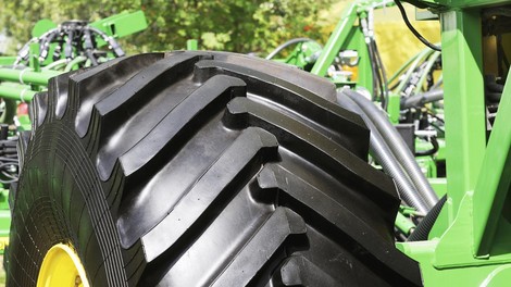 traktor kmetijstvo mehanizacija oprema trg indija evropa revolucija