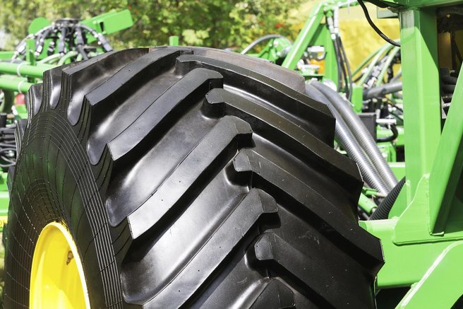 traktor kmetijstvo mehanizacija oprema trg indija evropa revolucija