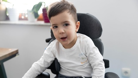 Društvo Viljem Julijan 3-letni Aleks dobrodelnost sredstva