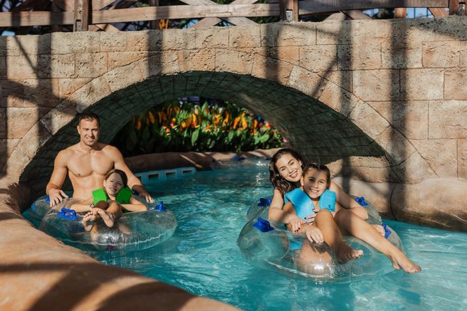 Družinske počitnice, kjer otroci uživajo, starši pa si dejansko odpočijejo? Našli smo recept v Šibeniku!