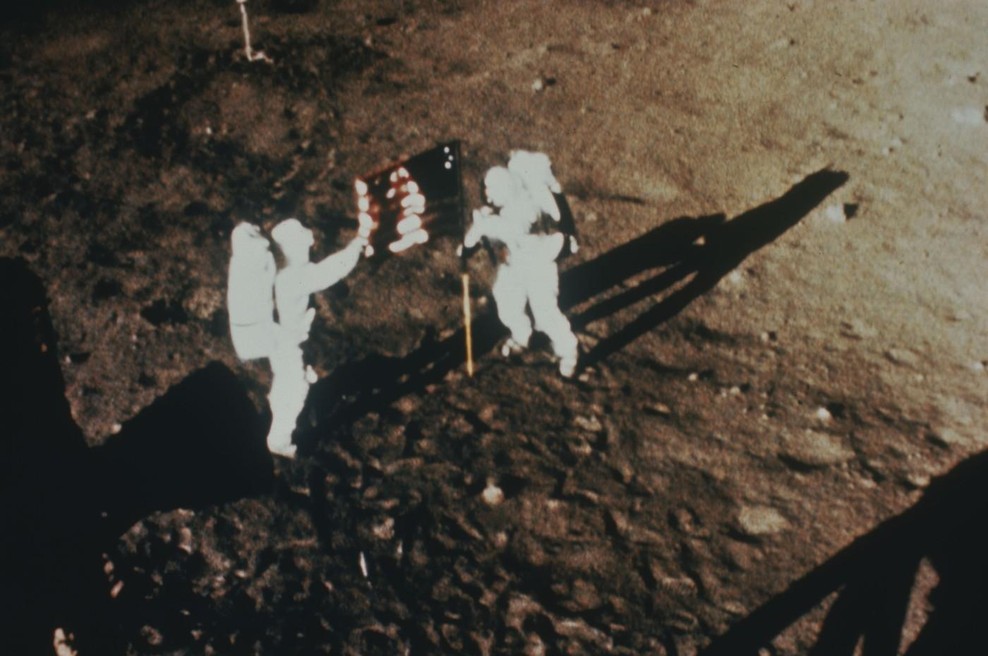 V arhivu agencije NASA se je desetletja nabiral prah na osupljivi skrivnosti: kar je Apollo našel na Luni spremeni vse, kar smo vedeli (foto: Profimedia)