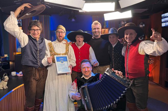 Denis Avdić Show Radio 1