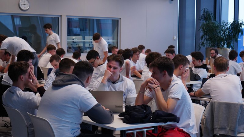 Kako razmišlja generacija Z: dijaki na Telemachovem Job Lab hekatonu z inovativnimi rešitvami