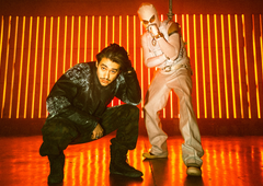 Glasbeni trk, ki je zatresel regijo: Joker Out in srbski fenomen Devito združila moči (VIDEO)