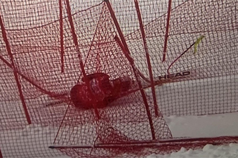 Grd padec Lindsey Vonn: 41-letnica je obležala na snegu (VIDEO) (foto: X/Brian_Pinelli)