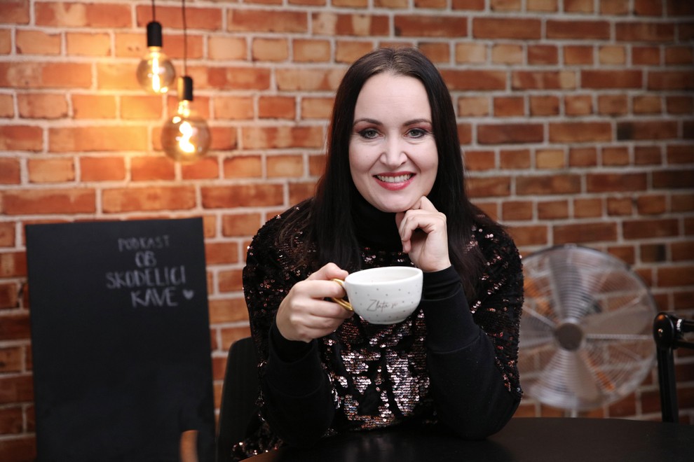 Tinkara Kovač metropolitan podkast ob skodelici kave živa avžner