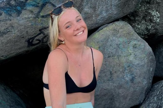 Bizarna smrt na smučišču: 22-letnica umrla, ko se je njen nahrbtnik zataknil za sedežnico