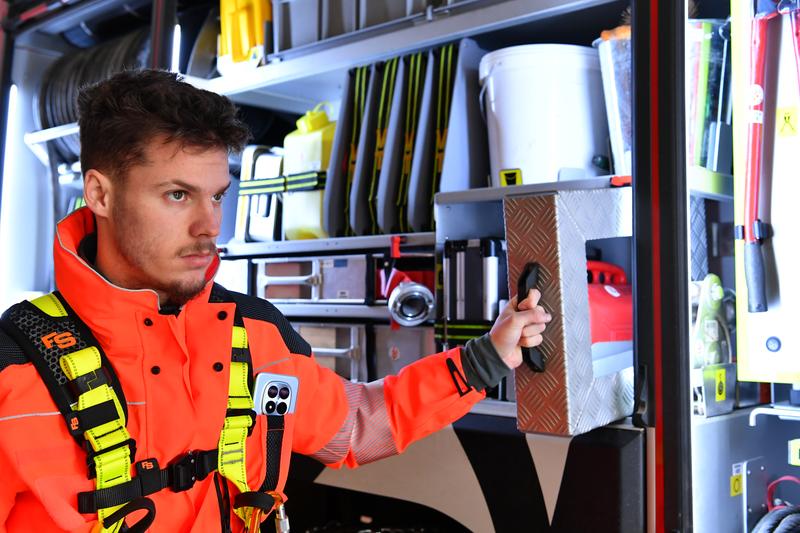 Reševanje v gorah in vodah Matica Lebana: Ko pomoč postane dolžnost, narava pa zadnja avtoriteta