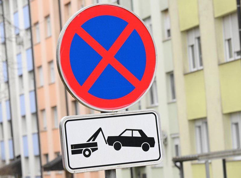 Zaostrene razmere v Štepanjskem naselju: sredi noči je "počilo kot bomba"